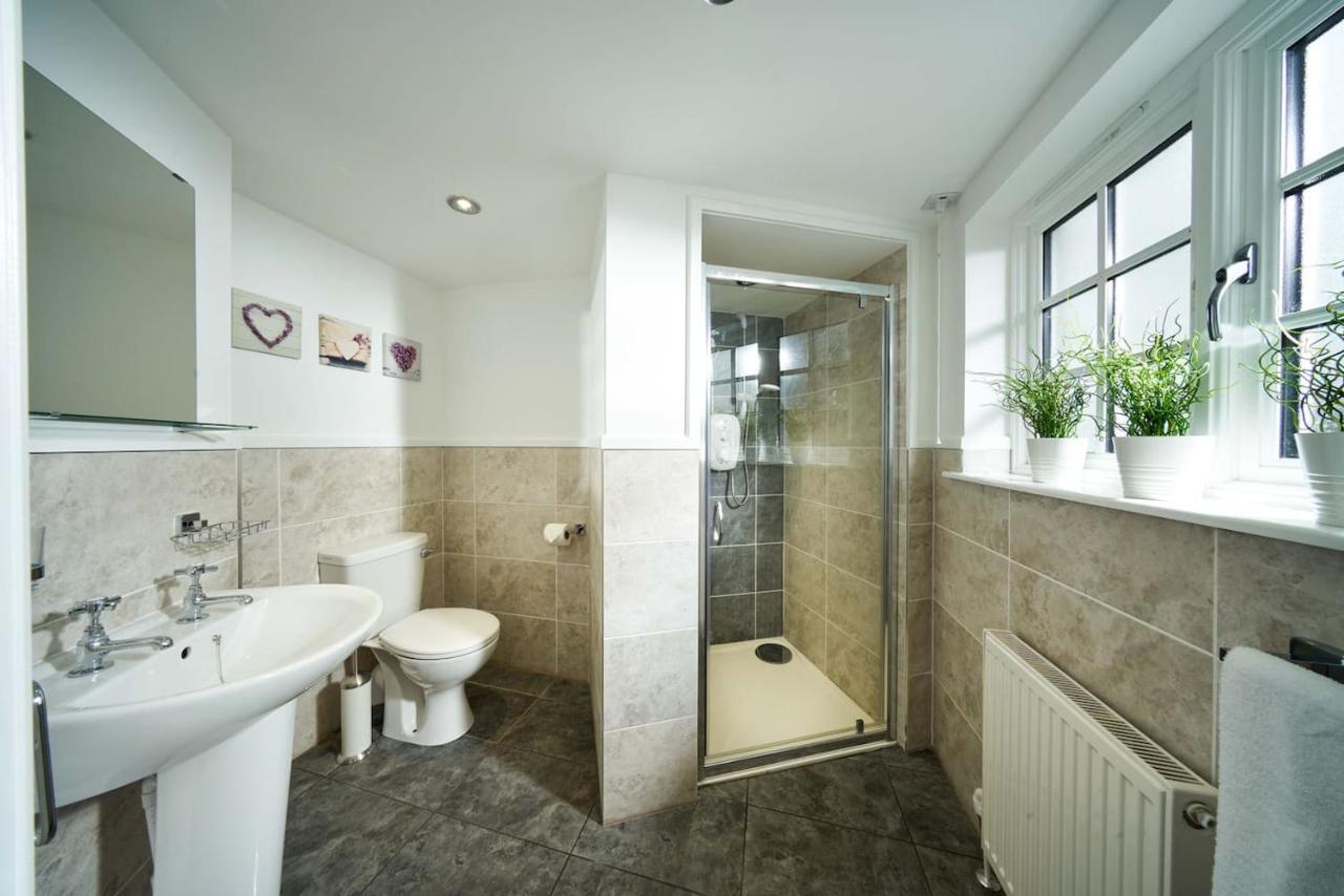 Thornhill Lodge, Historic 4 Bed, 4 Ensuite * Stirling