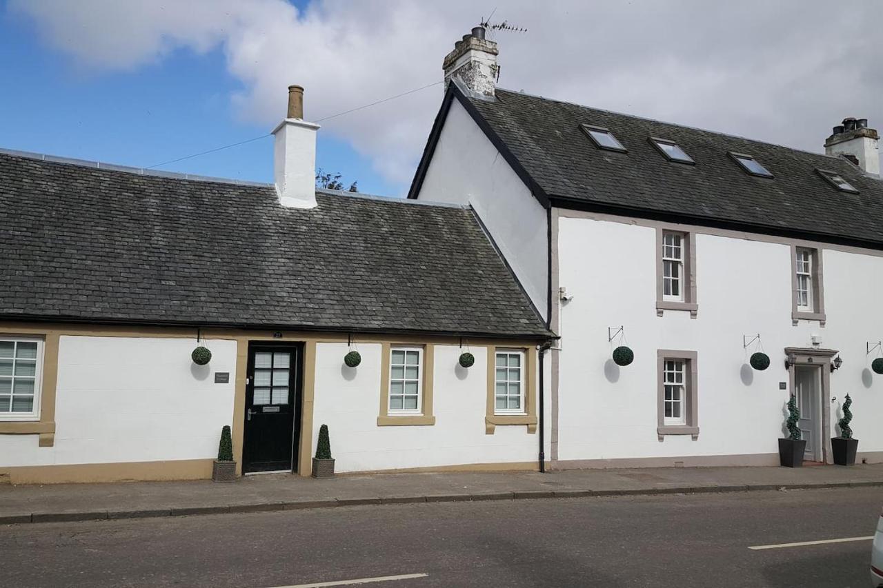 Thornhill Lodge, Historic 4 Bed, 4 Ensuite * Stirling
