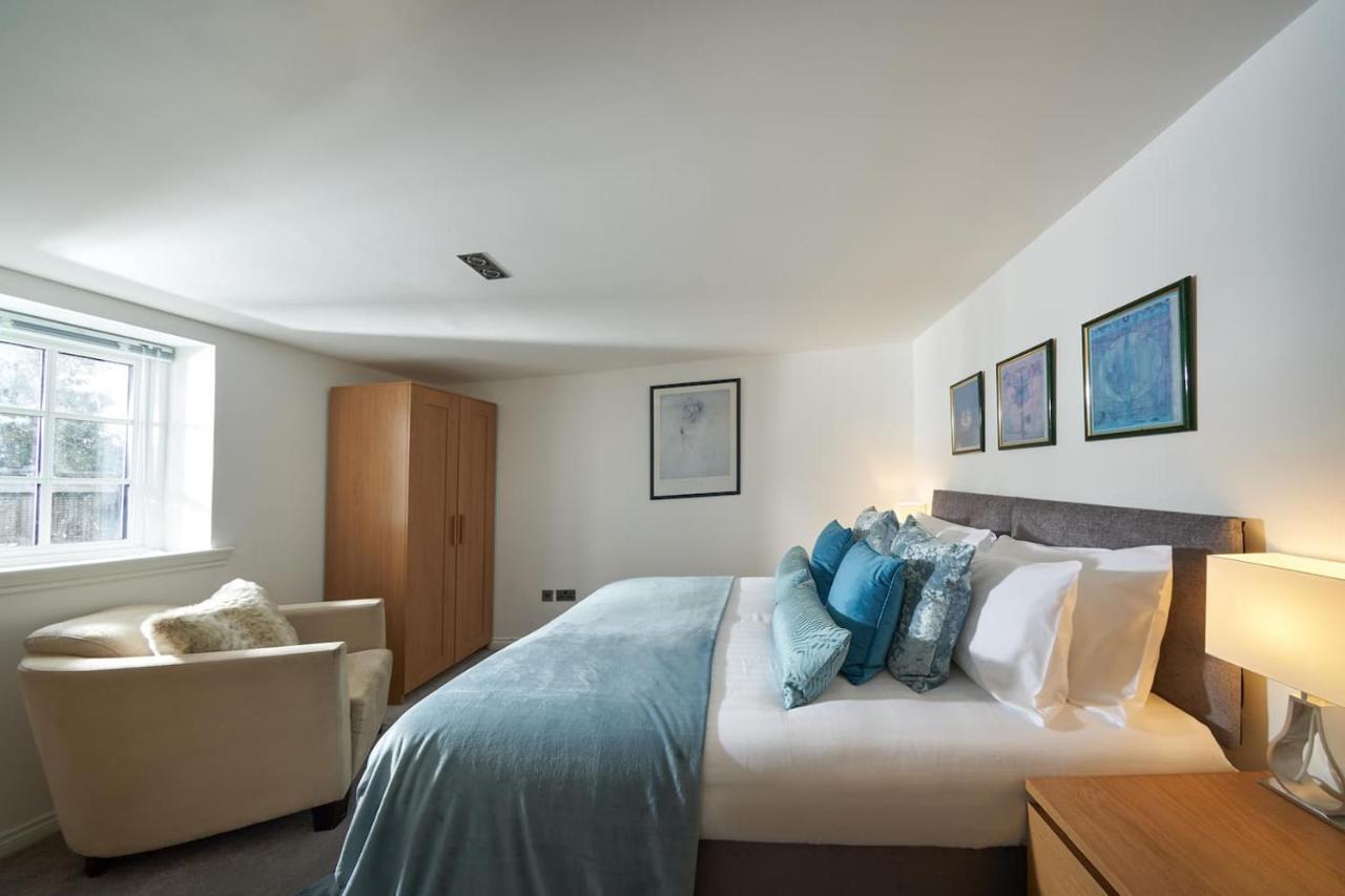 Thornhill Lodge, Historic 4 Bed, 4 Ensuite Holiday home Stirling